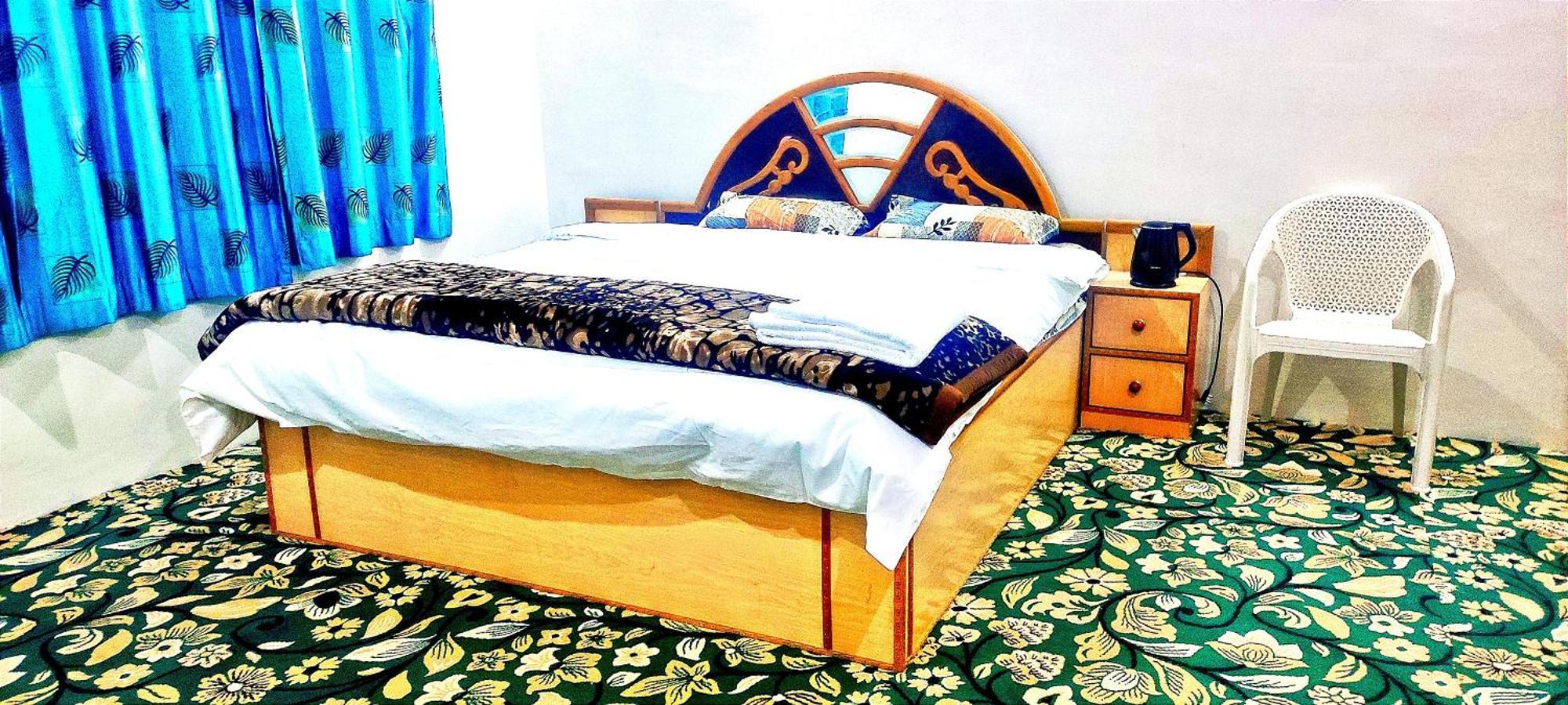 The Clover Inn Srinagar  Luaran gambar