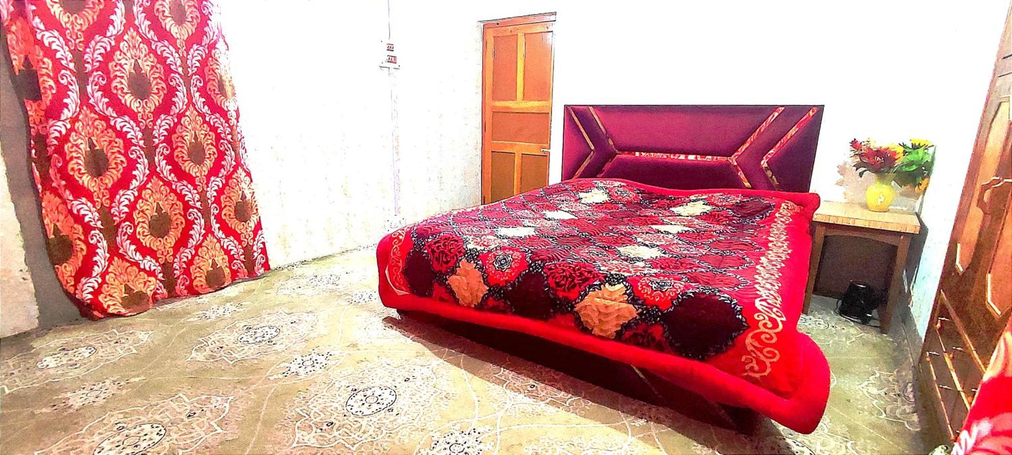 The Clover Inn Srinagar  Bilik gambar