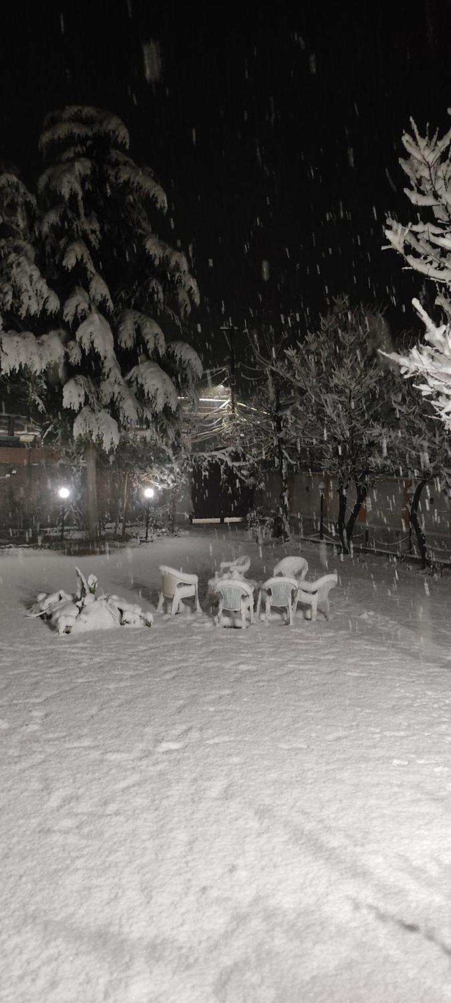 The Clover Inn Srinagar  Luaran gambar